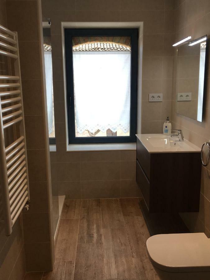 Torre De La Ferreria Apartment Tona Ngoại thất bức ảnh